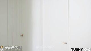 هذا غير لائق أيتها المربية - سكس مترجم